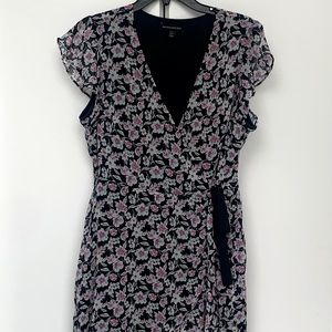 Banana Republic floral wrap dress size 12 petite